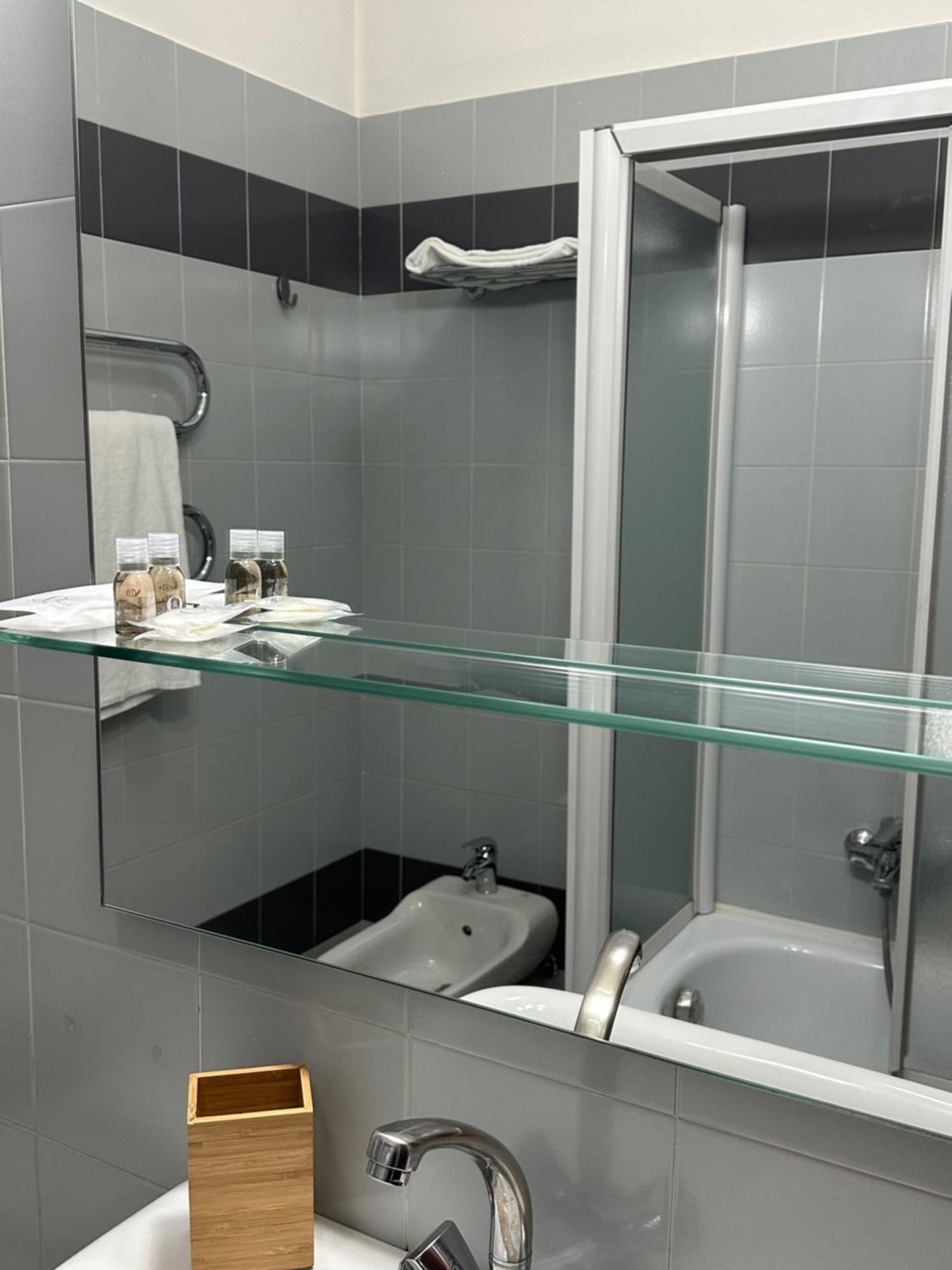 Hotel Griselda Saluzzo Dış mekan fotoğraf