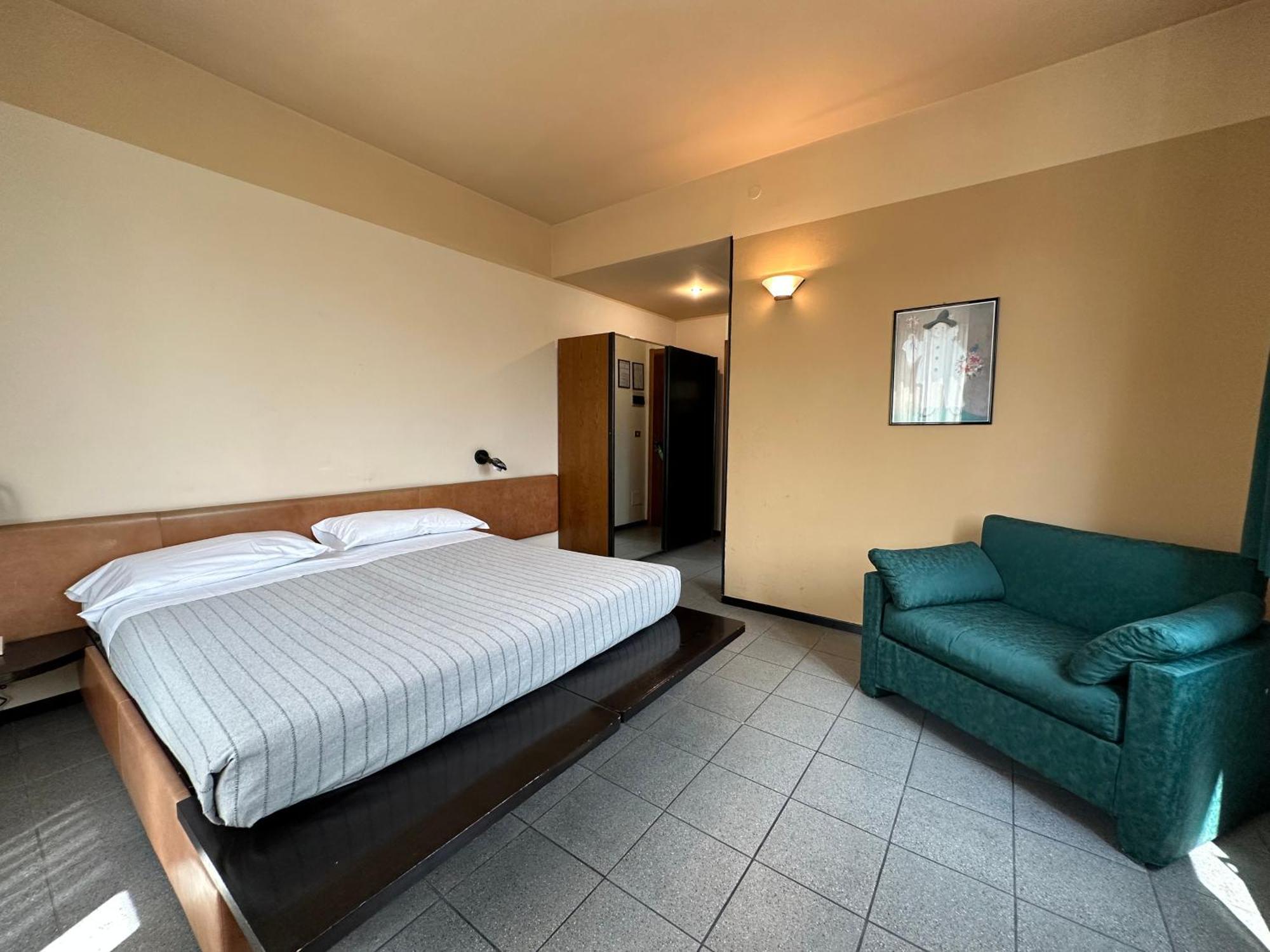 Hotel Griselda Saluzzo Dış mekan fotoğraf