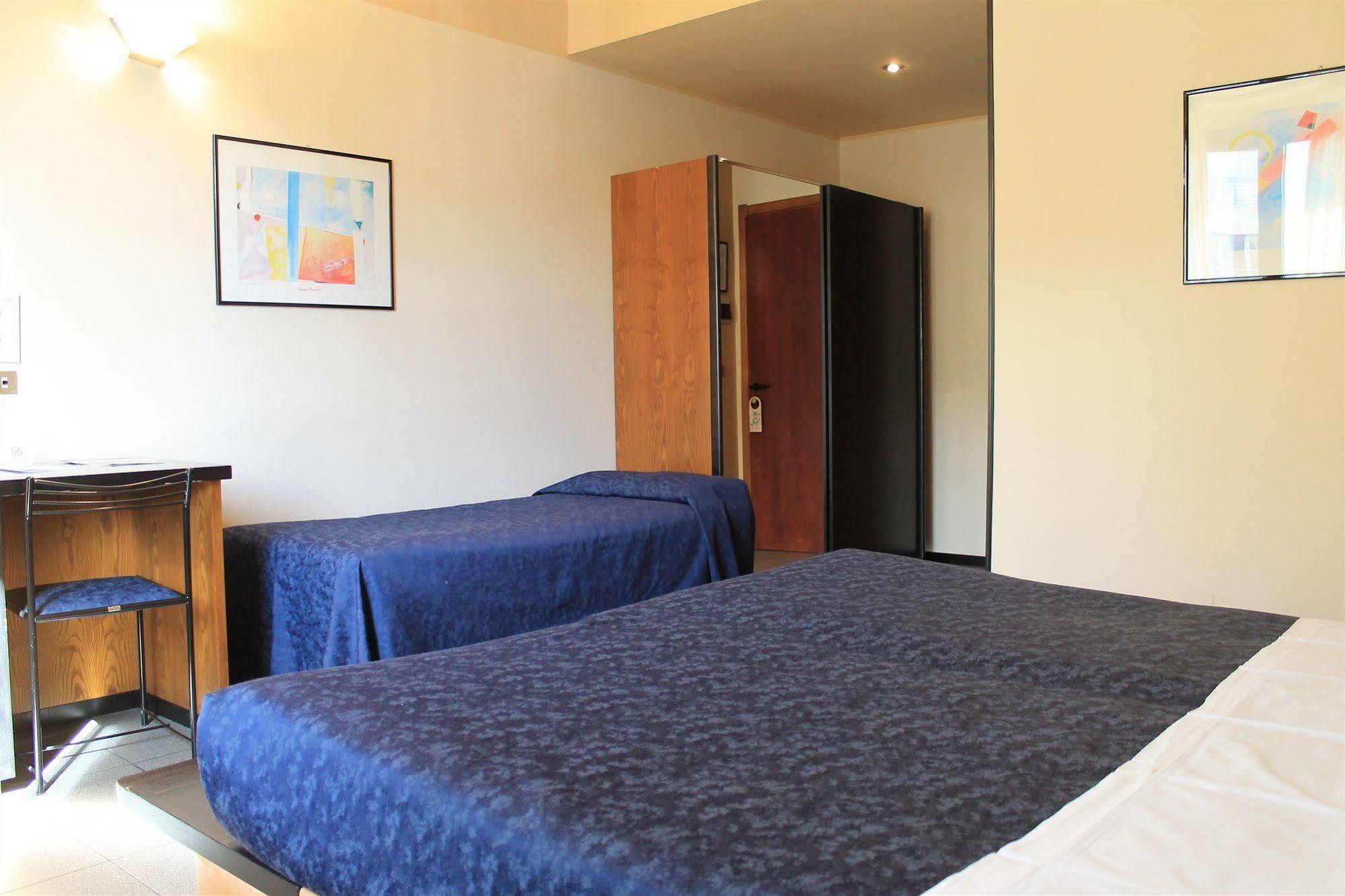 Hotel Griselda Saluzzo Dış mekan fotoğraf